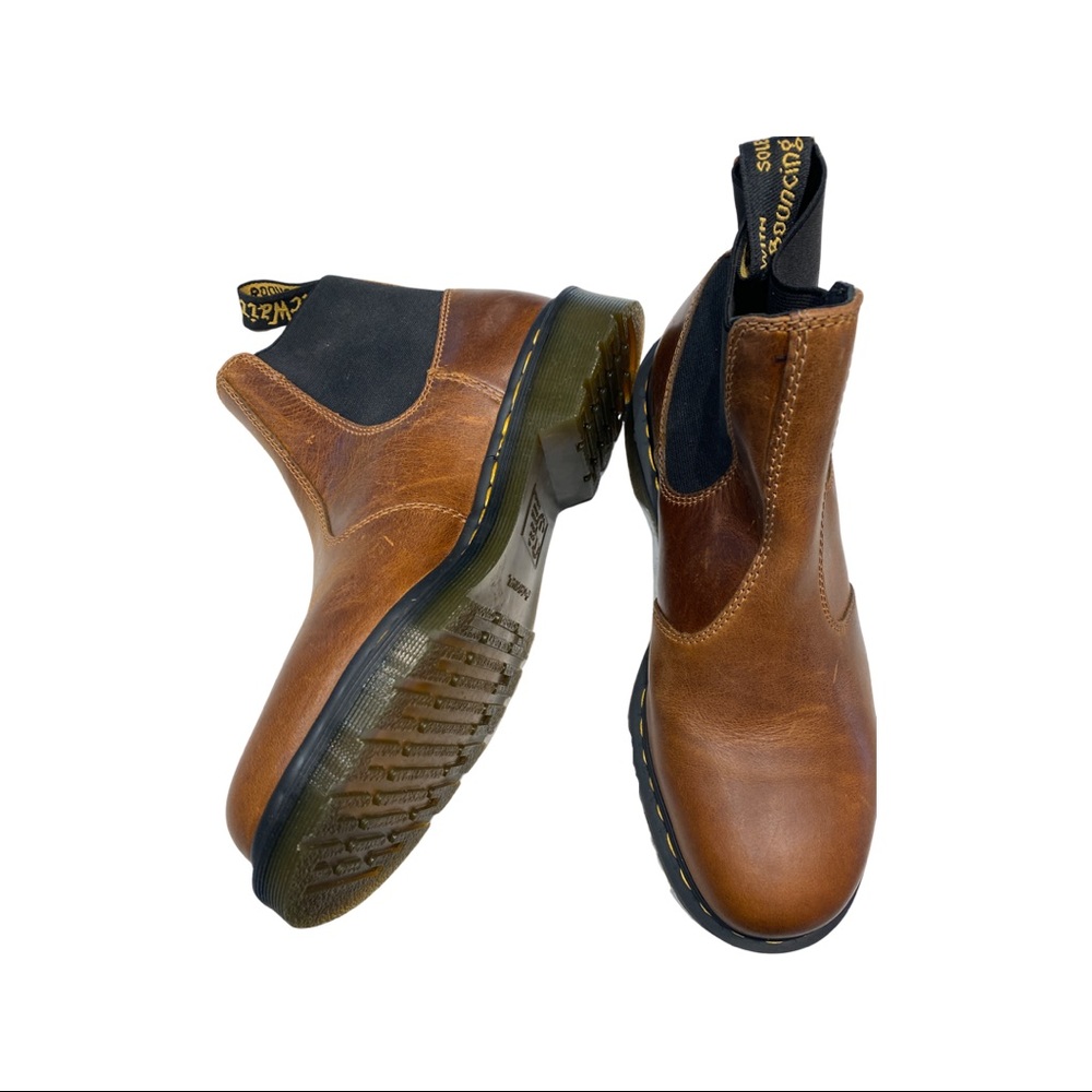 Doc Marten Chelsea Boots in Butterscotch